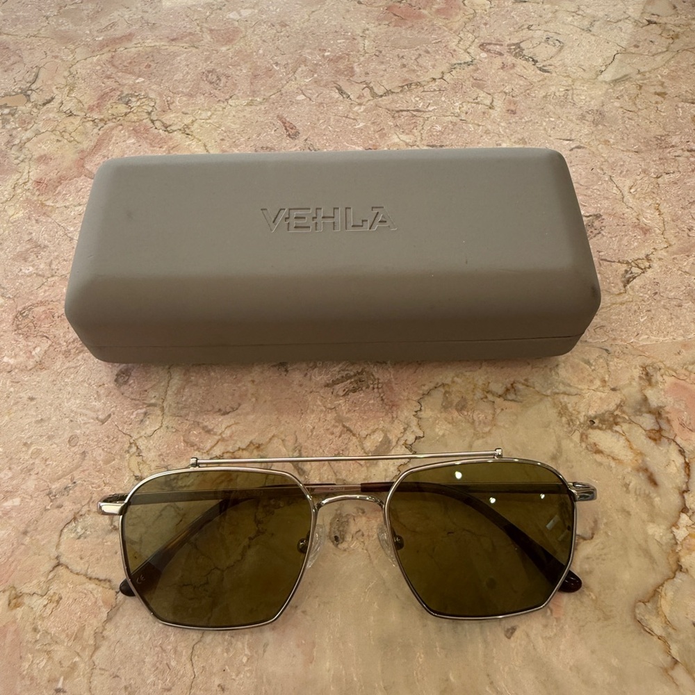 Vehla Bowie Sunglasses with Olive Lenses and Gray Case
